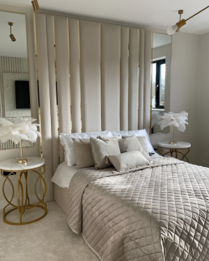 Beckhen Bed UK – Velvet Fluted Headboard Bed for Modern Bedrooms